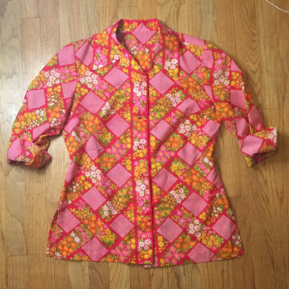 🌼Vintage floral blouse